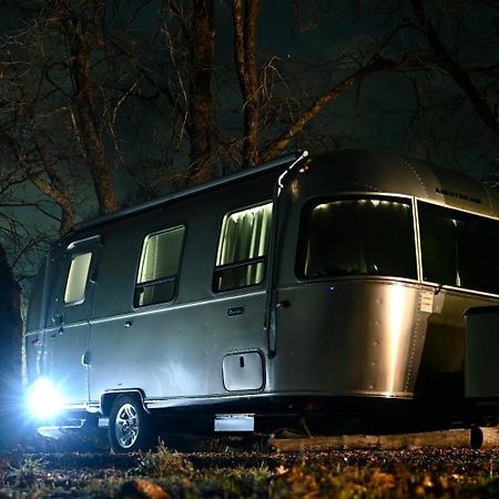 Modern Airstream With Amazing View - 10 To 15 Minutes From Kings Canyon National Park Dunlap Buitenkant foto