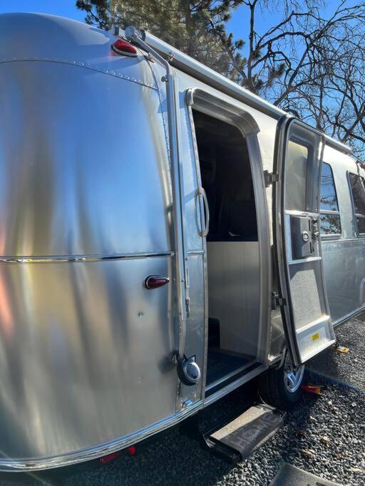 Modern Airstream With Amazing View - 10 To 15 Minutes From Kings Canyon National Park Dunlap Buitenkant foto