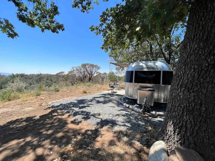 Modern Airstream With Amazing View - 10 To 15 Minutes From Kings Canyon National Park Dunlap Buitenkant foto