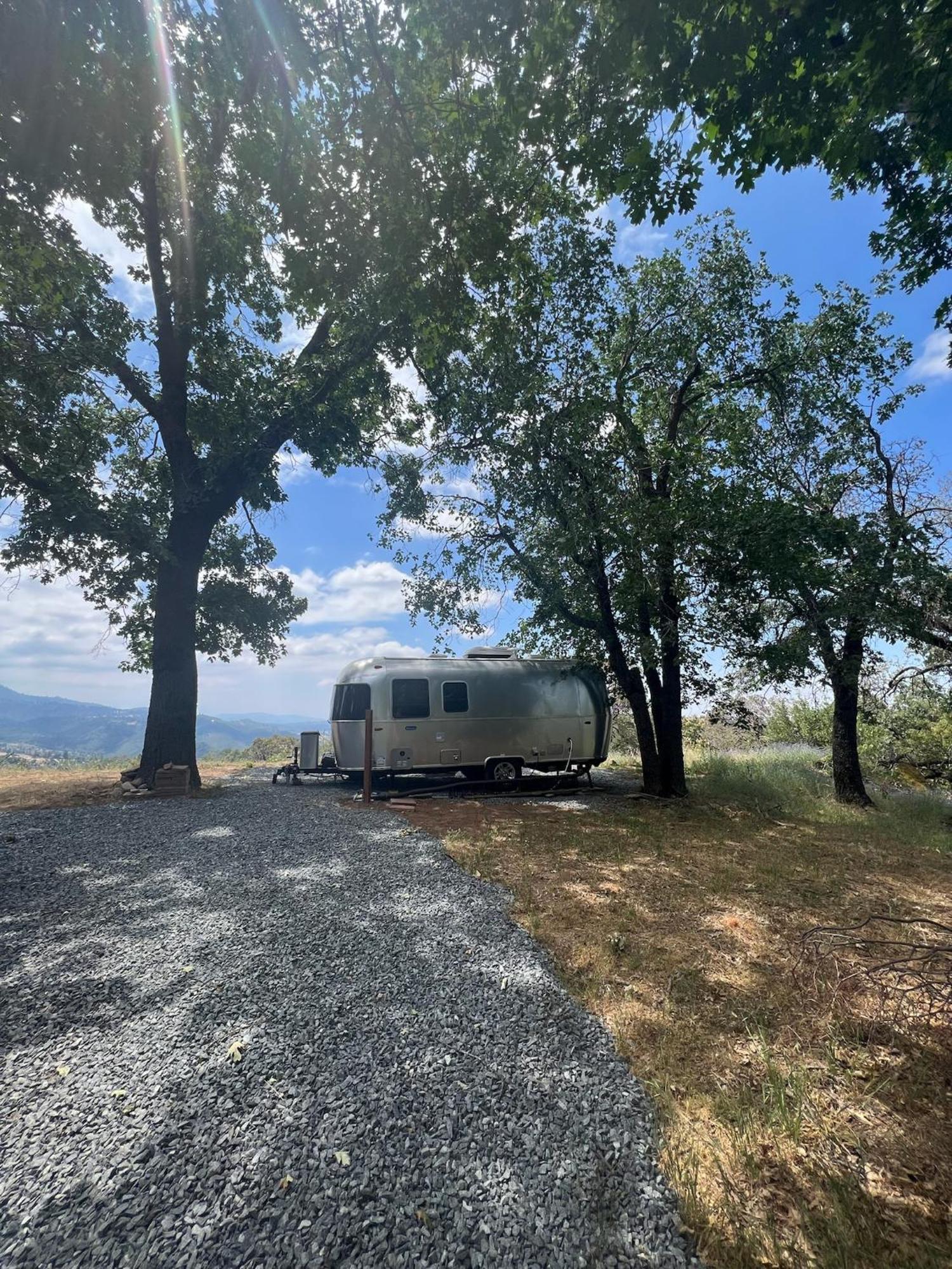 Modern Airstream With Amazing View - 10 To 15 Minutes From Kings Canyon National Park Dunlap Buitenkant foto